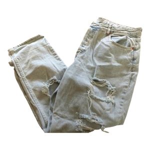 Distressed Light Blue Women's Jeans size 17